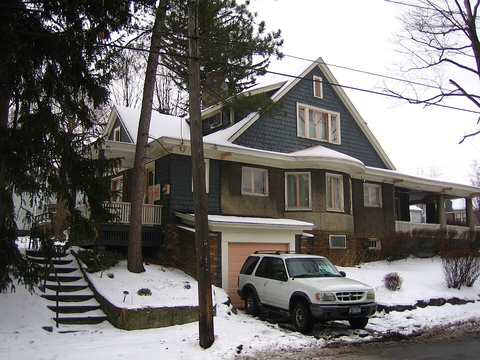 Photograph of Ashton House