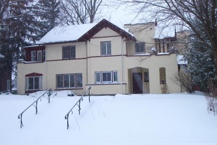 Photograph of Dunfee House