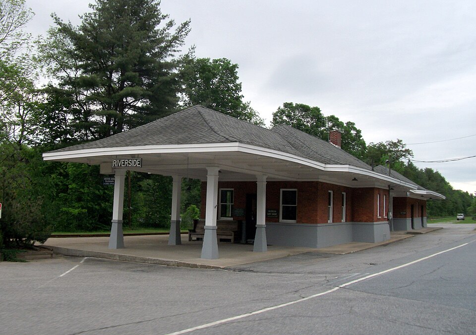 Photograph of Riverside Train Station
