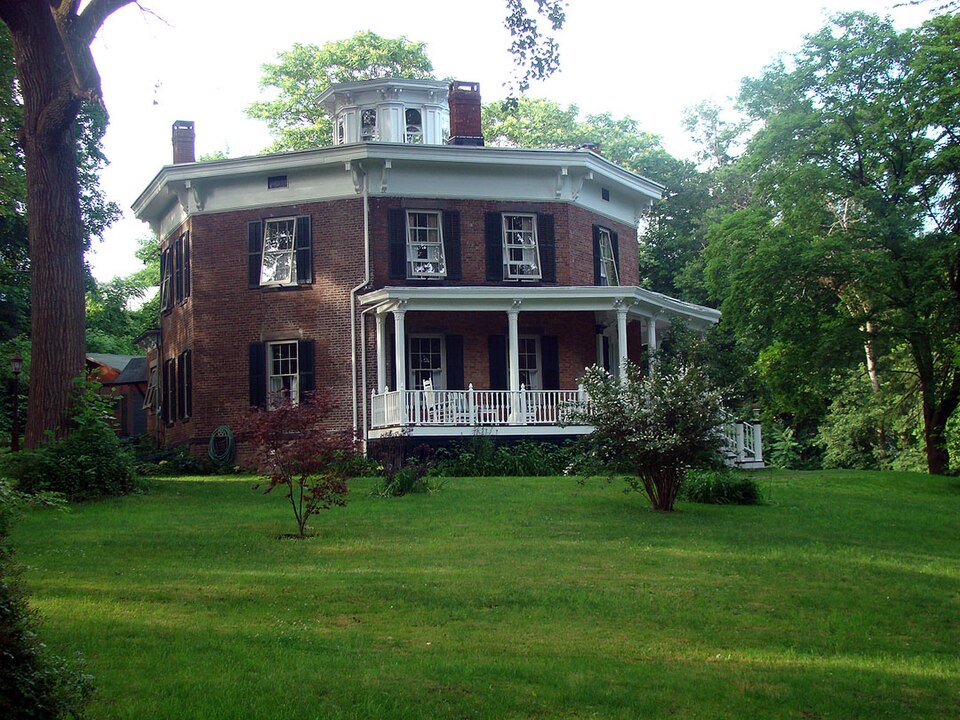 Photograph of David Van Gelder Octagon House