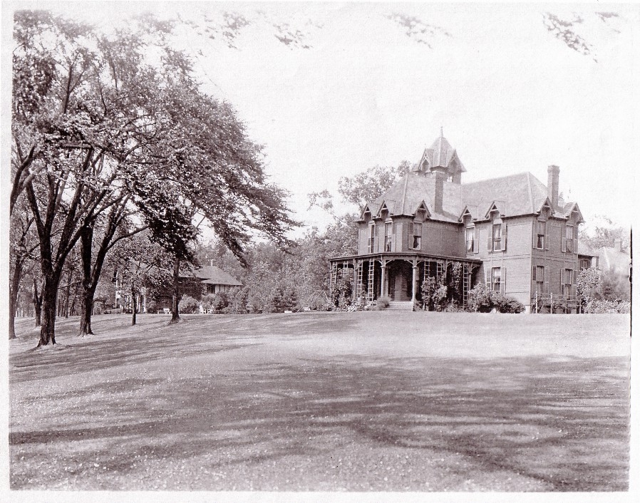 Photograph of Spaulding-Sidway Boathouse