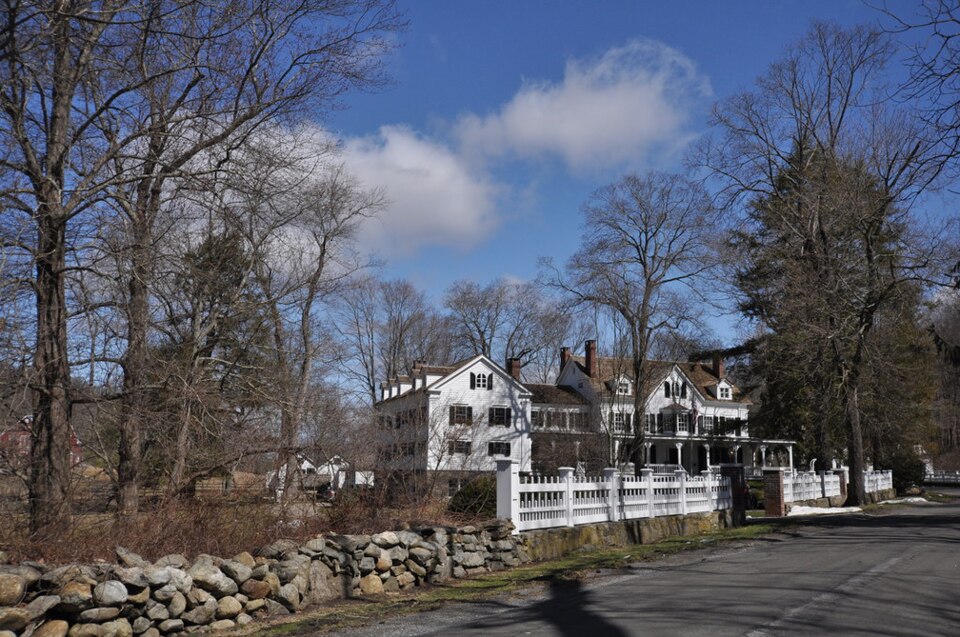 Photograph of Palmer-Lewis Estate