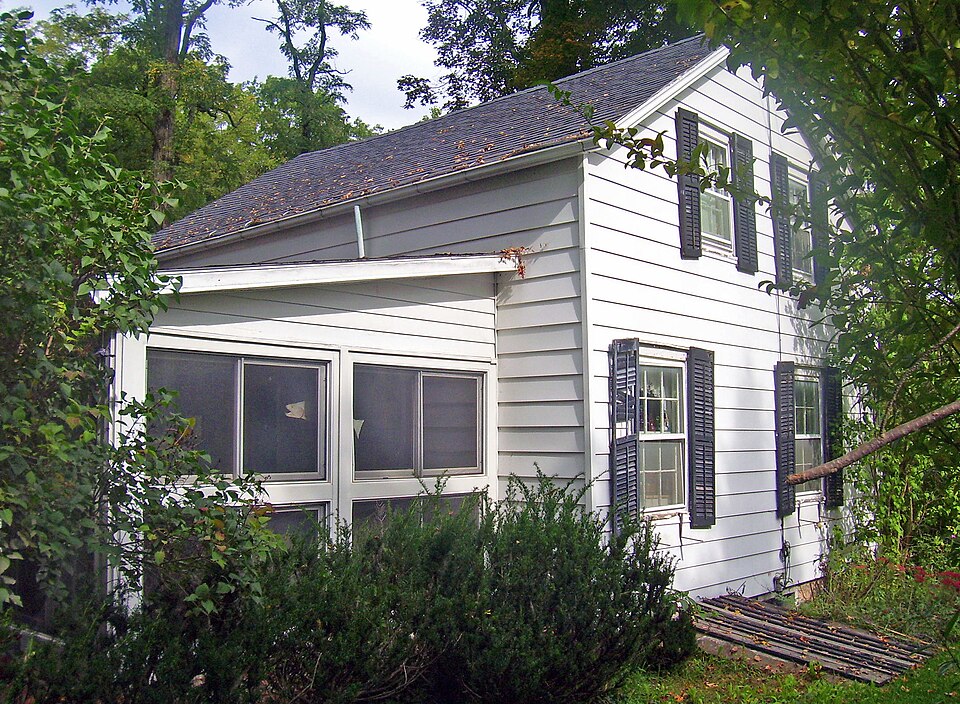 Photograph of Lock Tender's House and Canal Store Ruin