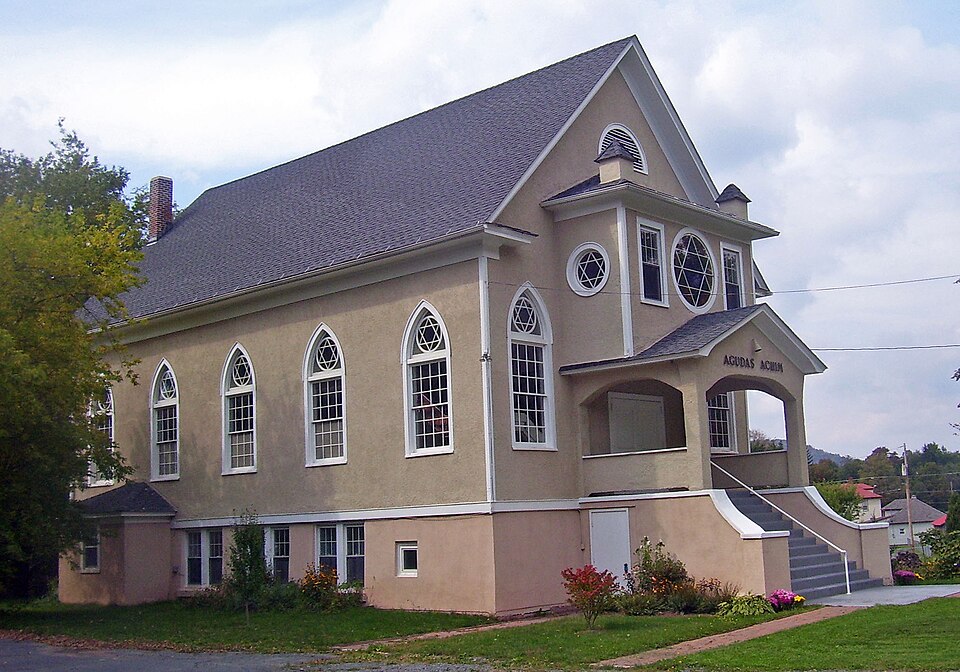 Photograph of Agudas Achim Synagogue