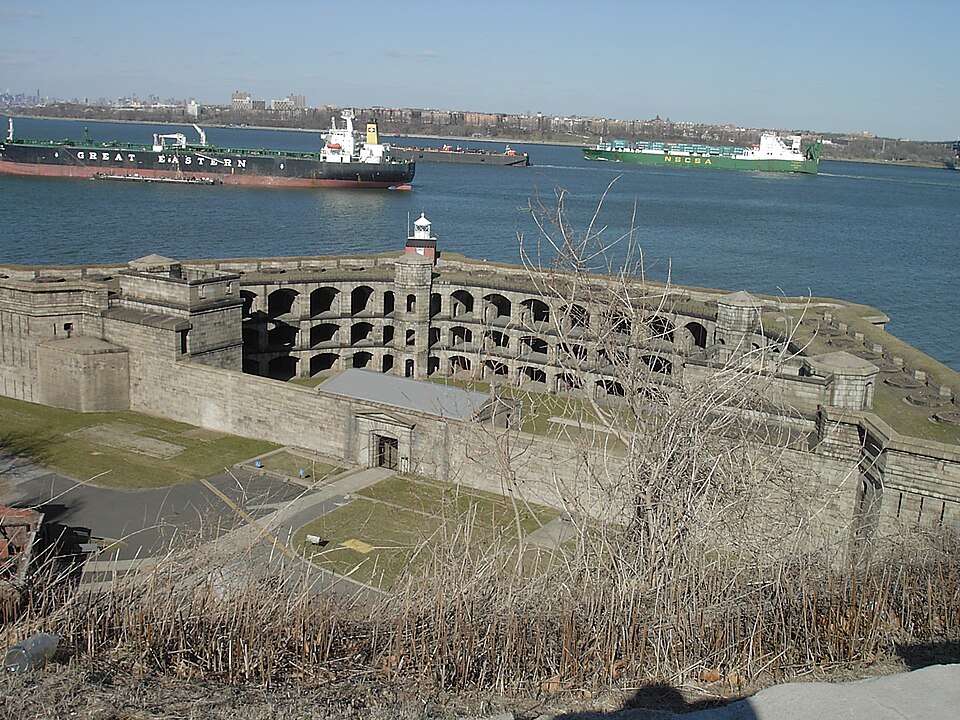 Photograph of Fort Wadsworth