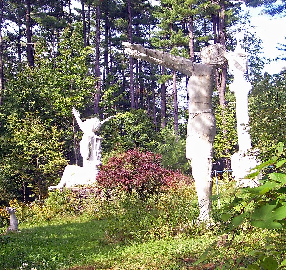 Photograph of Emile Brunel Studio and Sculpture Garden