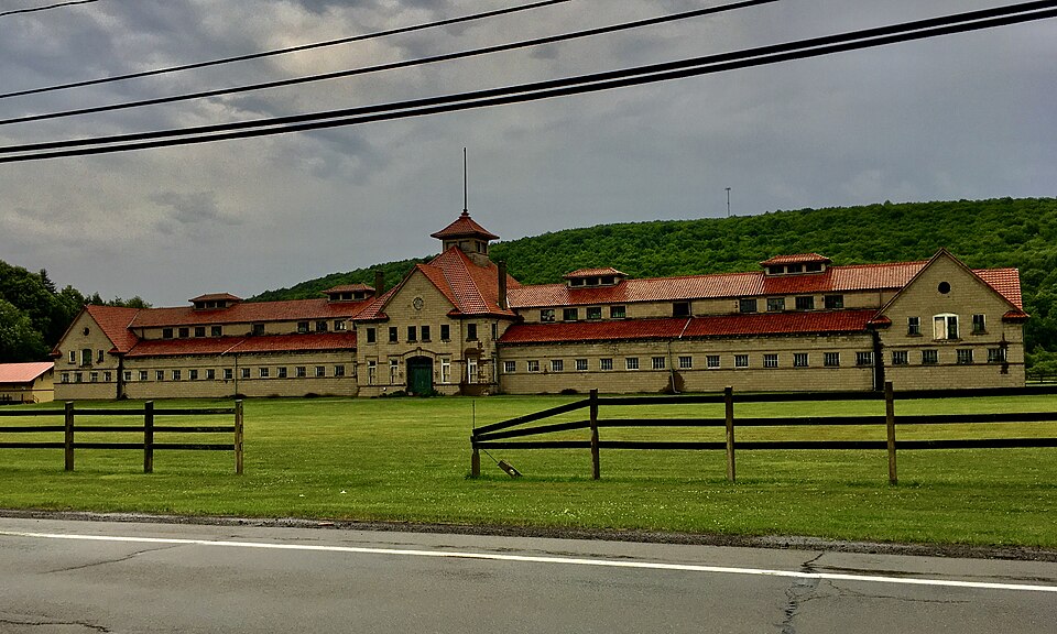 Photograph of McKinney Stables of Empire City Farms