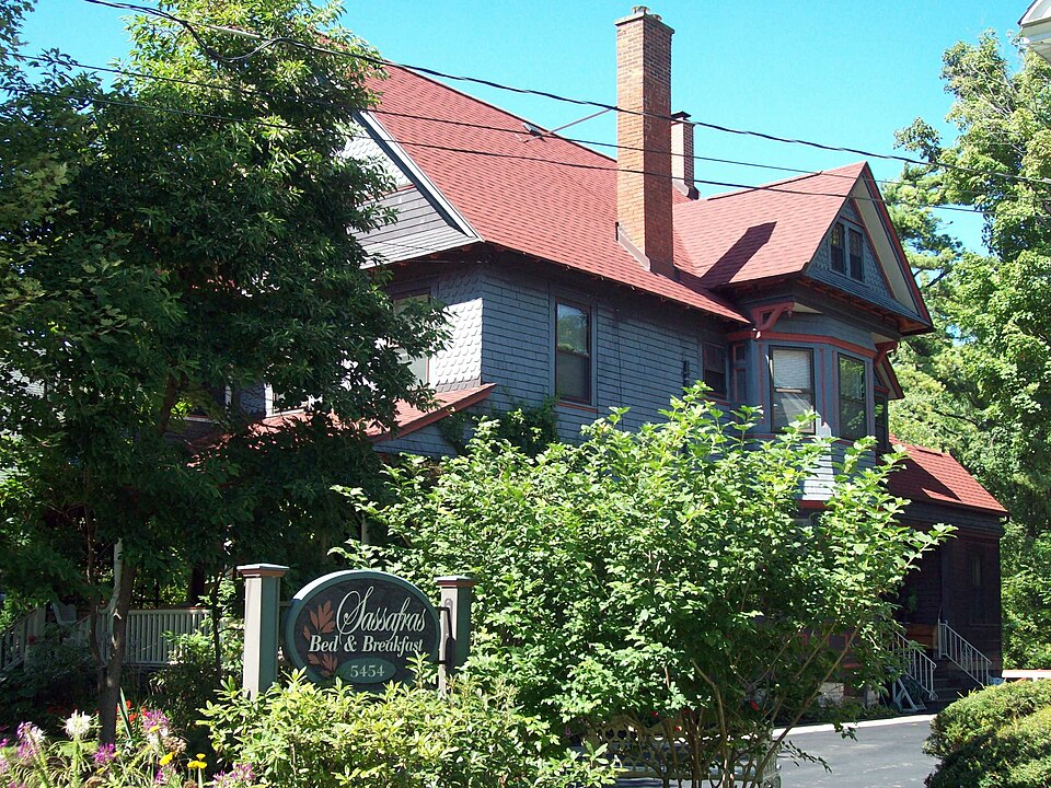 Photograph of Clark-Lester House
