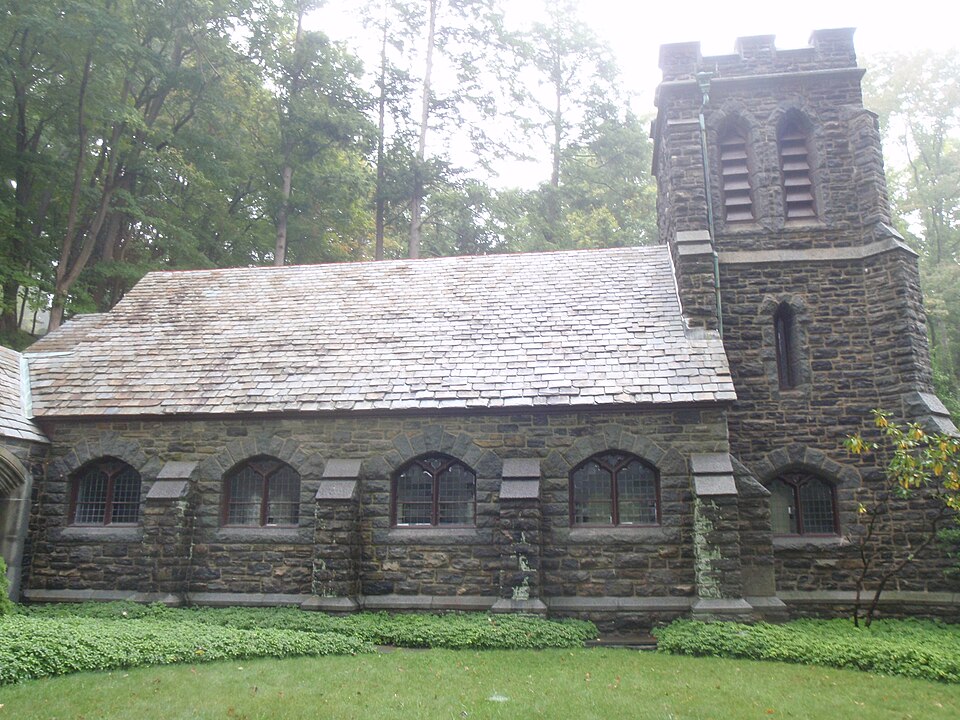 Photograph of Mead Memorial Chapel