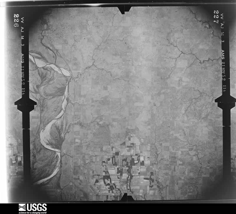 U.S. Geological Survey aerial photograph, 1952-11-21, scale 1:69000