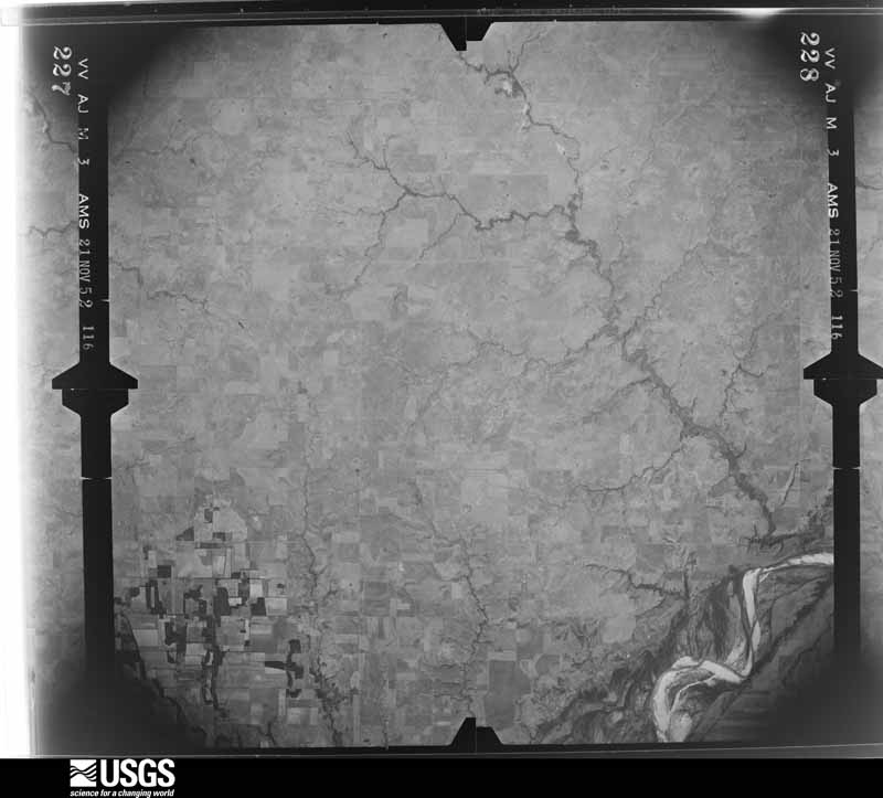 U.S. Geological Survey aerial photograph, 1952-11-21, scale 1:69000