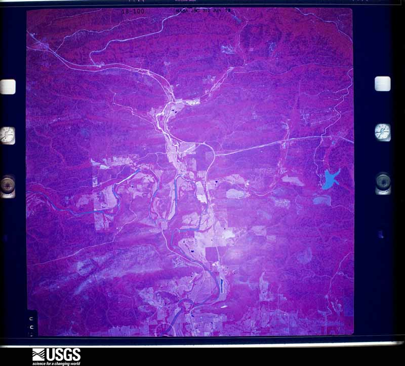 U.S. Geological Survey aerial photograph, 1975-06-12, scale 1:60000