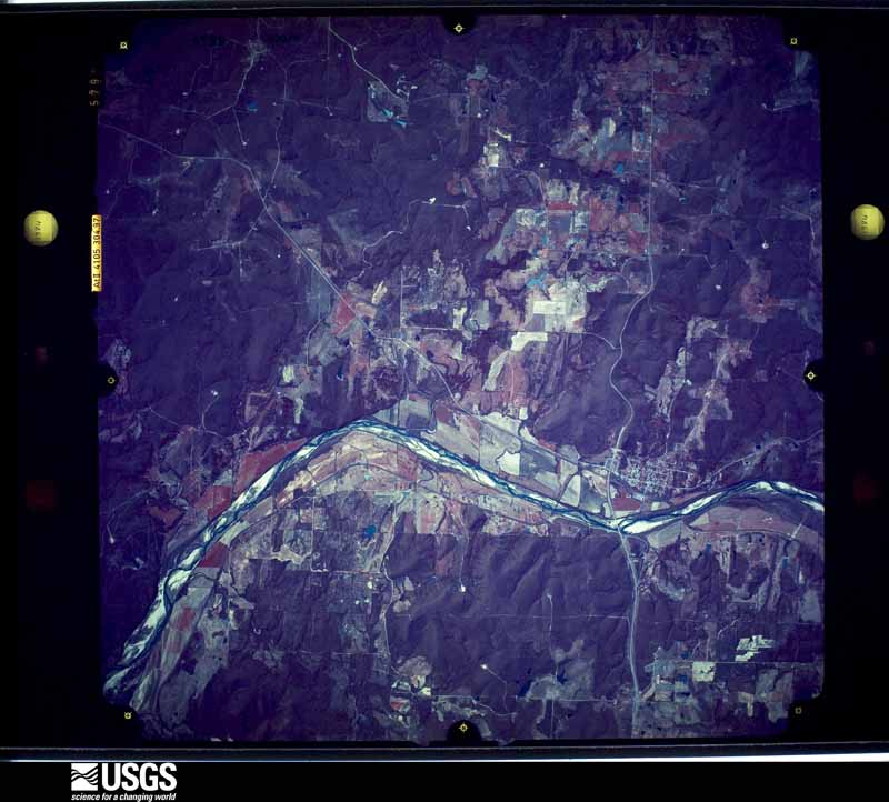 U.S. Geological Survey aerial photograph, 1982-03-07, scale 1:66000