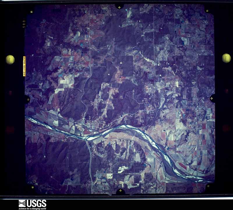 U.S. Geological Survey aerial photograph, 1982-03-07, scale 1:64000