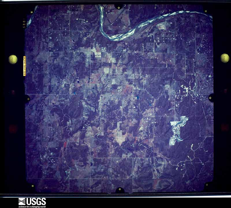 U.S. Geological Survey aerial photograph, 1982-03-07, scale 1:64000