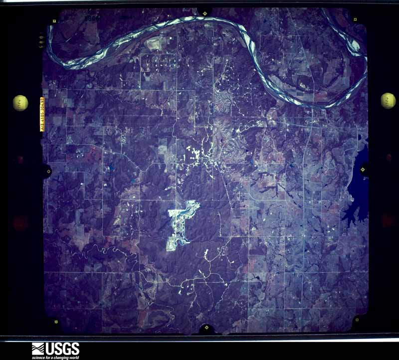 U.S. Geological Survey aerial photograph, 1982-03-07, scale 1:63000