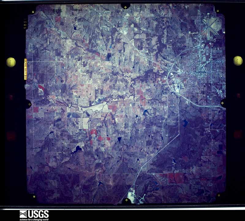 U.S. Geological Survey aerial photograph, 1982-03-07, scale 1:64000