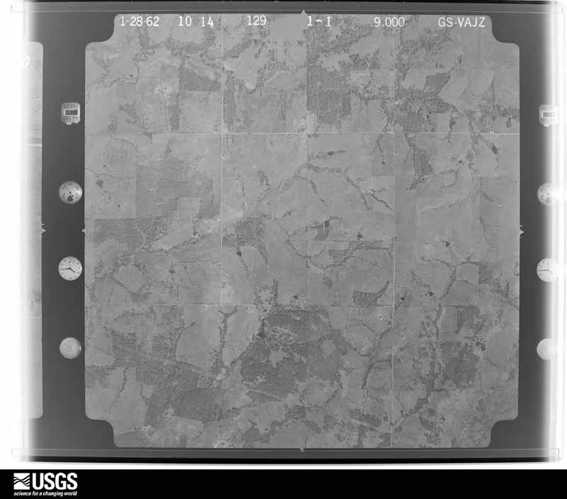 U.S. Geological Survey aerial photograph, 1962-01-28, scale 1:18000