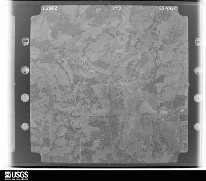 U.S. Geological Survey aerial photograph, 1962-01-28, scale 1:18000