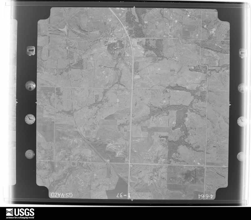 U.S. Geological Survey aerial photograph, 1964-04-06, scale 1:18000