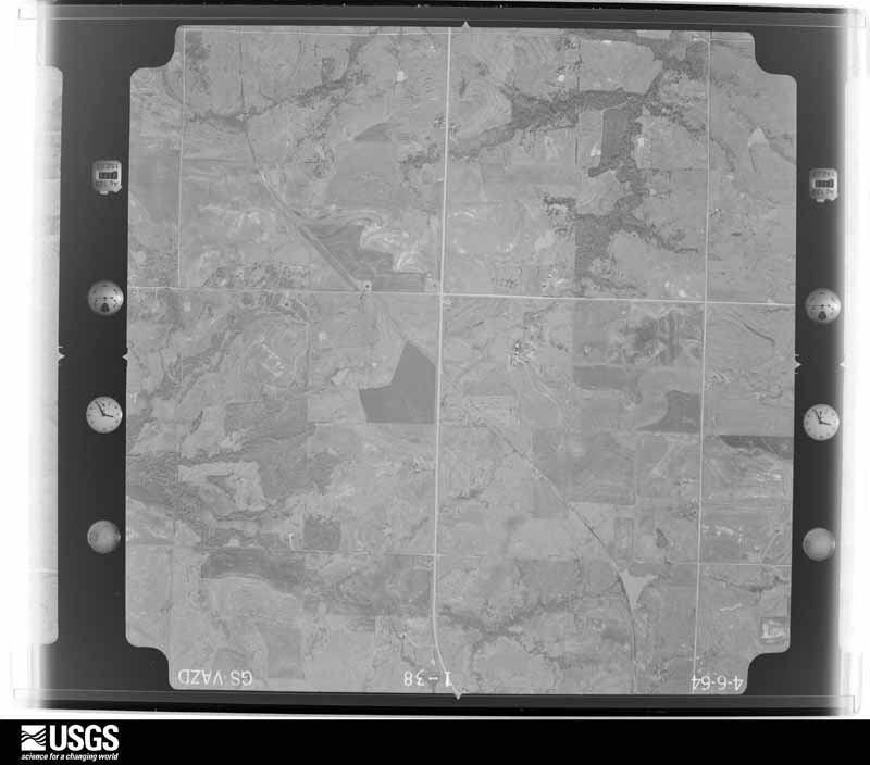 U.S. Geological Survey aerial photograph, 1964-04-06, scale 1:18000