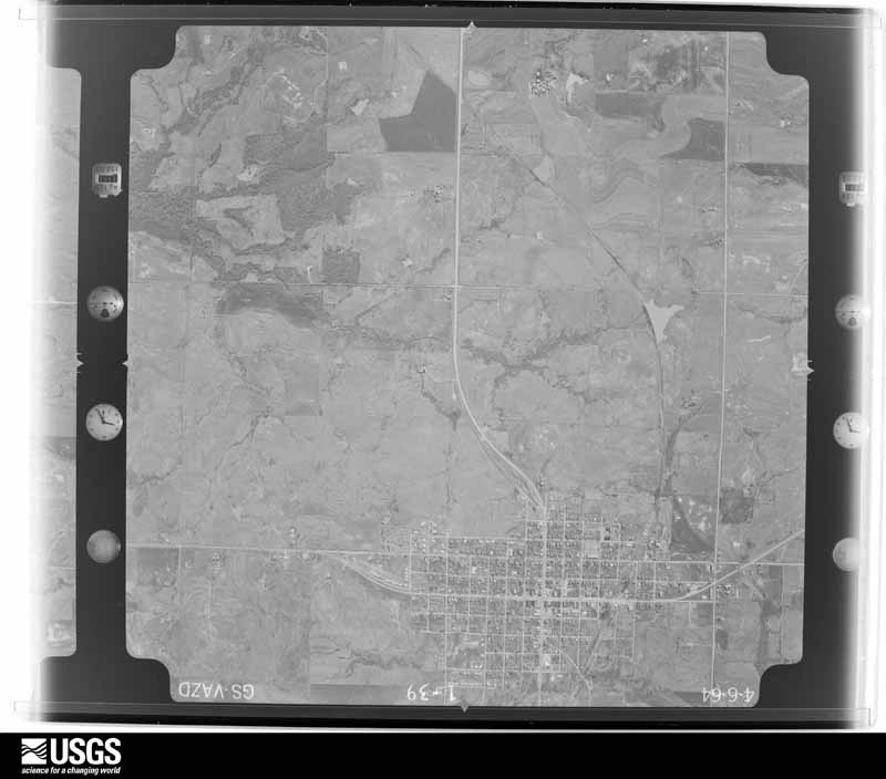 U.S. Geological Survey aerial photograph, 1964-04-06, scale 1:18000