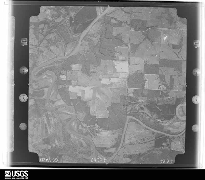 U.S. Geological Survey aerial photograph, 1964-04-06, scale 1:18000