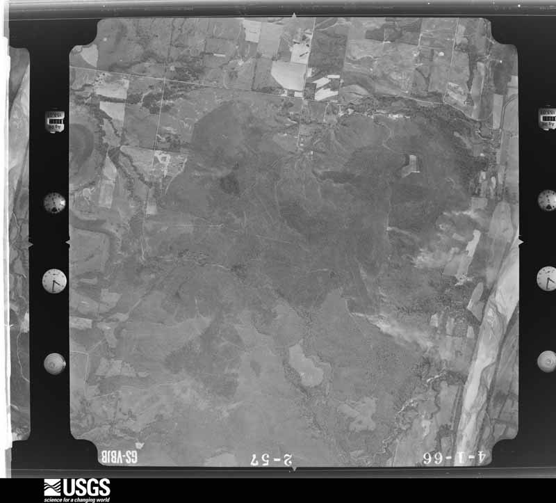 U.S. Geological Survey aerial photograph, 1966-04-01, scale 1:22000