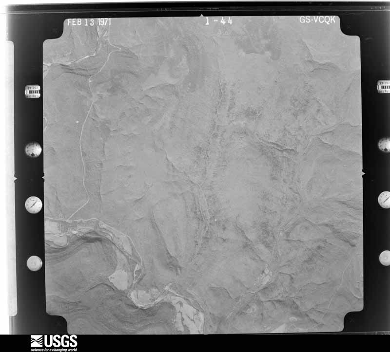 U.S. Geological Survey aerial photograph, 1971-02-13, scale 1:29000