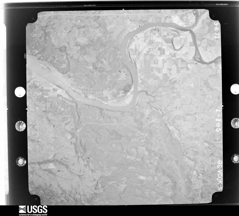 U.S. Geological Survey aerial photograph, 1971-03-08, scale 1:74000