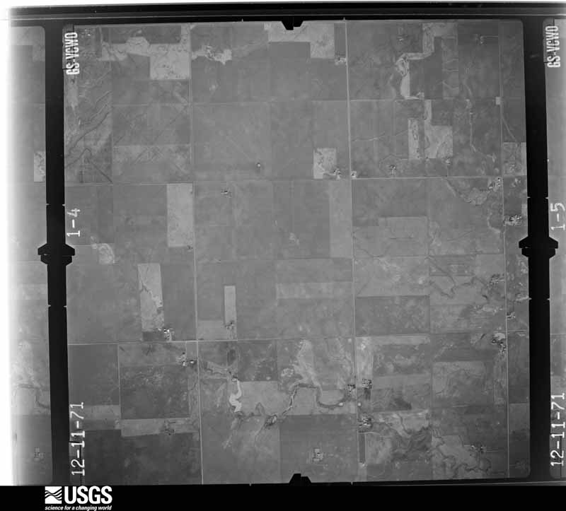 U.S. Geological Survey aerial photograph, 1972-01-11, scale 1:20000