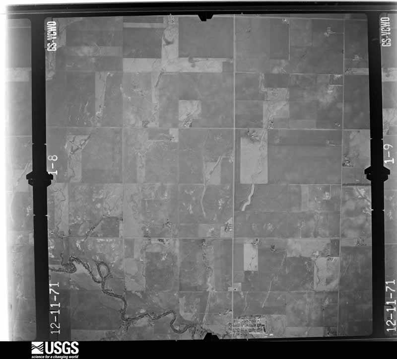 U.S. Geological Survey aerial photograph, 1972-01-11, scale 1:20000