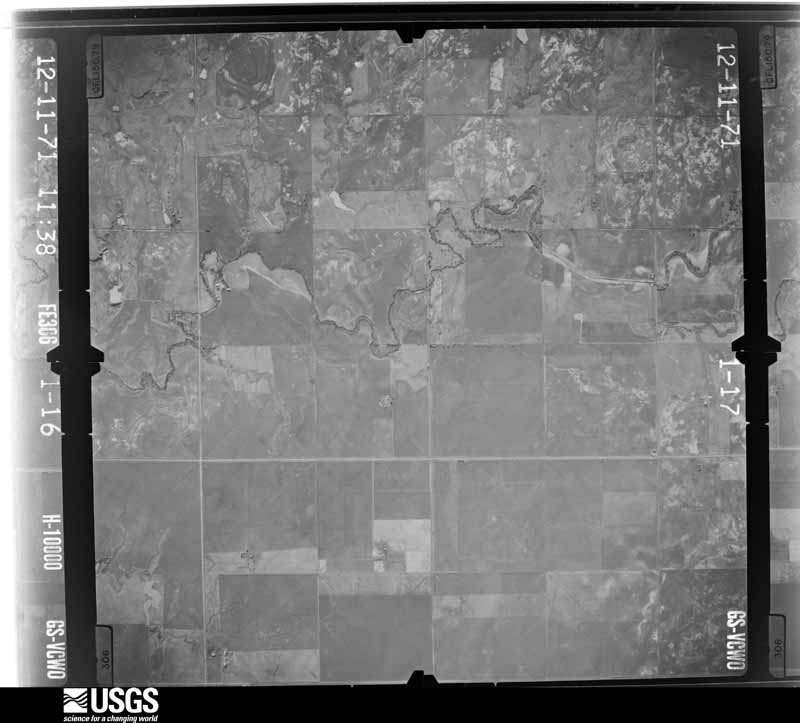U.S. Geological Survey aerial photograph, 1972-01-11, scale 1:20000