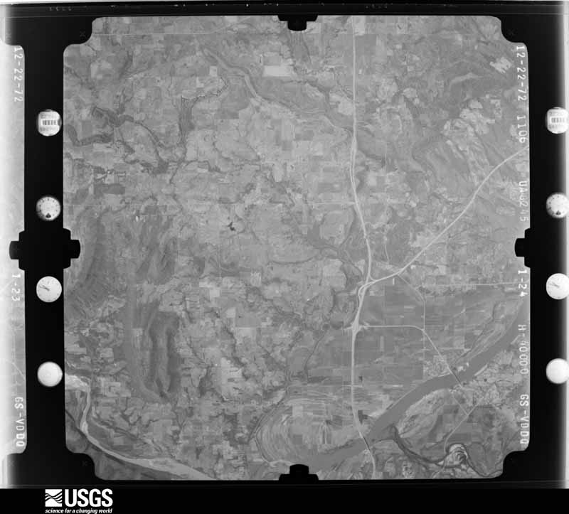 U.S. Geological Survey aerial photograph, 1972-12-22, scale 1:80000