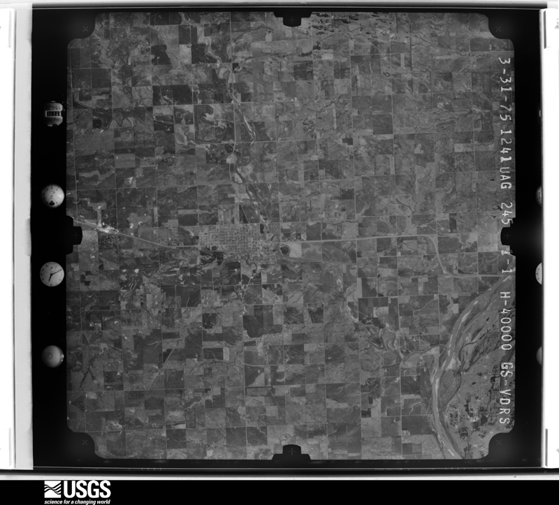 U.S. Geological Survey aerial photograph, 1975-03-31, scale 1:80000