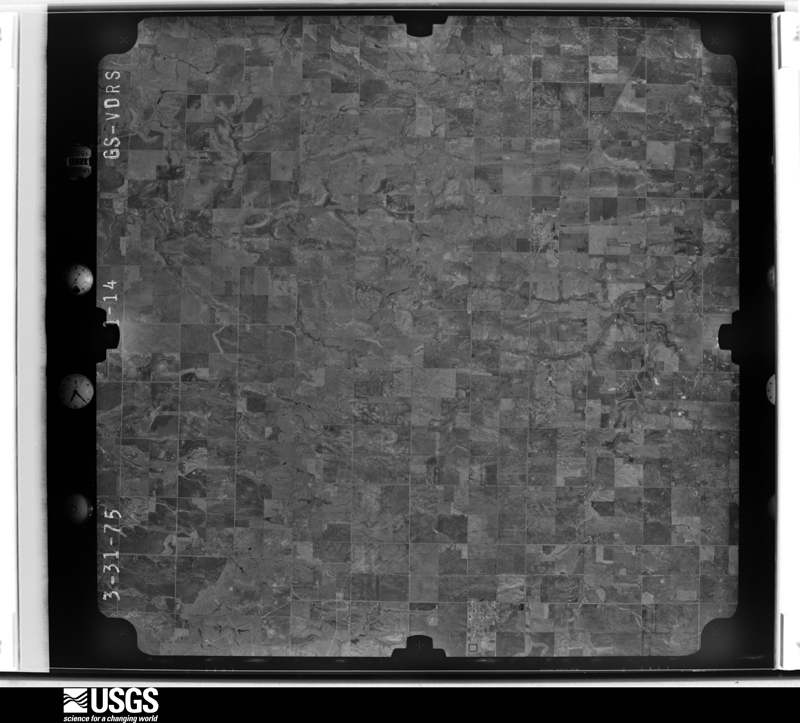 U.S. Geological Survey aerial photograph, 1975-03-31, scale 1:80000