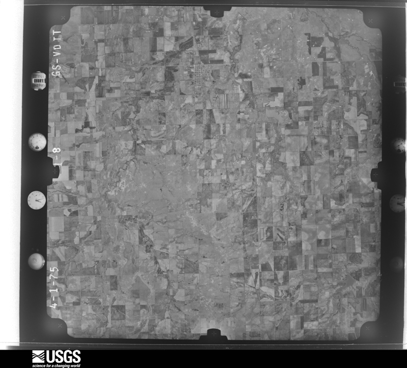 U.S. Geological Survey aerial photograph, 1975-04-03, scale 1:80000