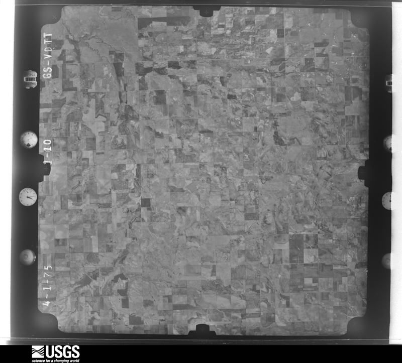 U.S. Geological Survey aerial photograph, 1975-04-03, scale 1:80000