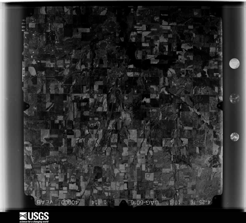 U.S. Geological Survey aerial photograph, 1976-04-25, scale 1:80000
