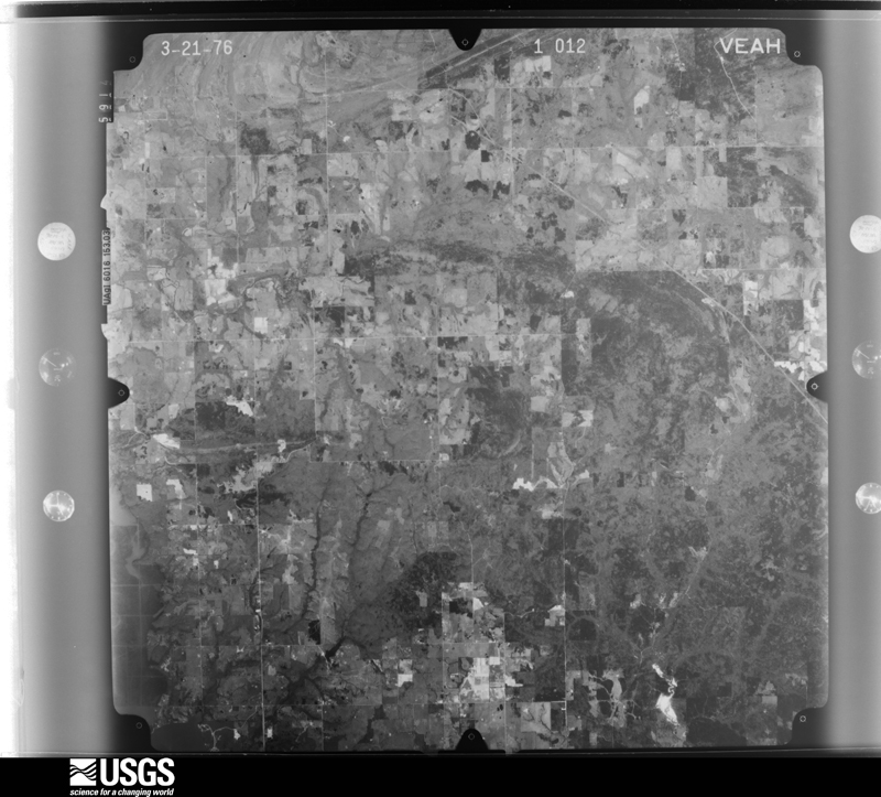 U.S. Geological Survey aerial photograph, 1976-03-21, scale 1:80000