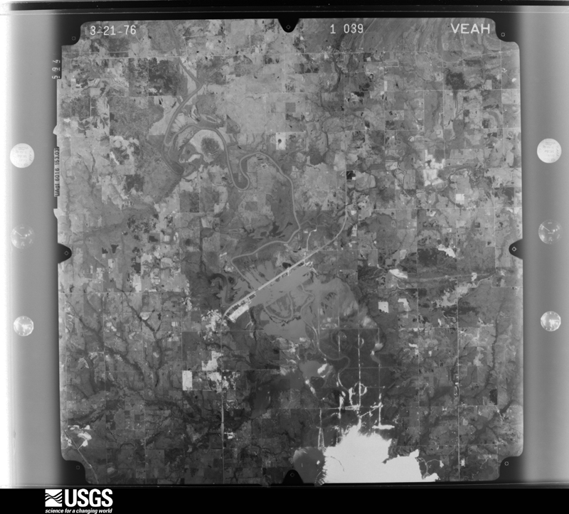 U.S. Geological Survey aerial photograph, 1976-03-21, scale 1:80000