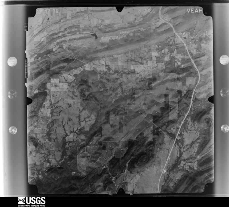 U.S. Geological Survey aerial photograph, 1976-12-17, scale 1:80000