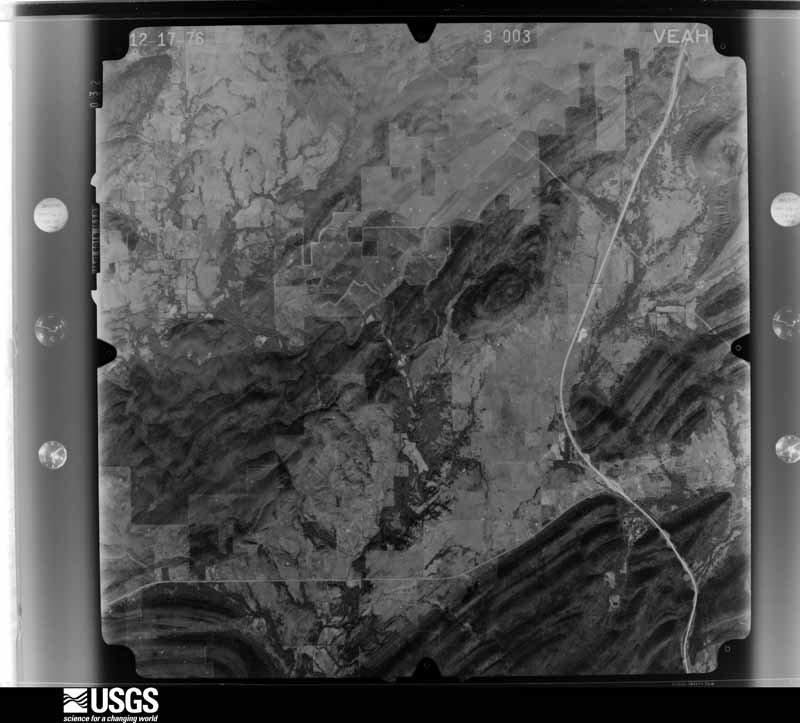 U.S. Geological Survey aerial photograph, 1976-12-17, scale 1:80000