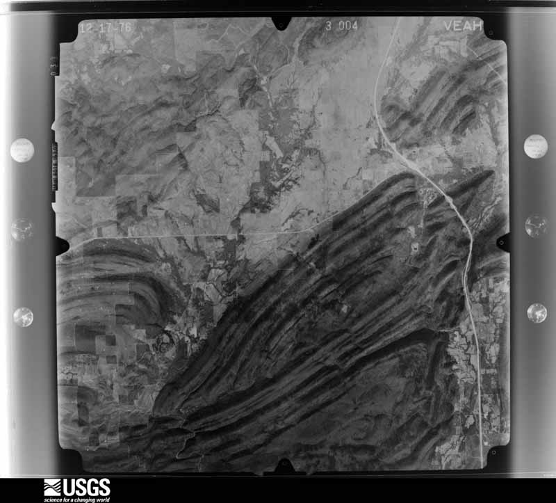U.S. Geological Survey aerial photograph, 1976-12-17, scale 1:80000