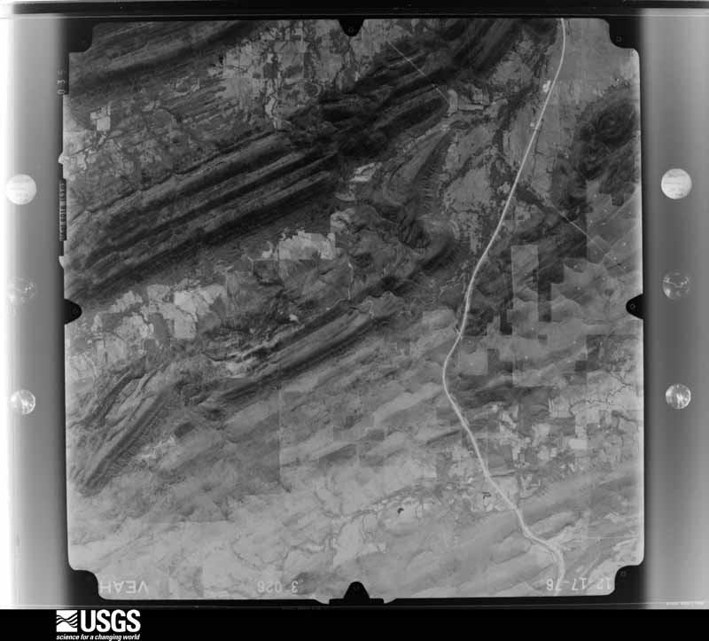 U.S. Geological Survey aerial photograph, 1976-12-17, scale 1:80000