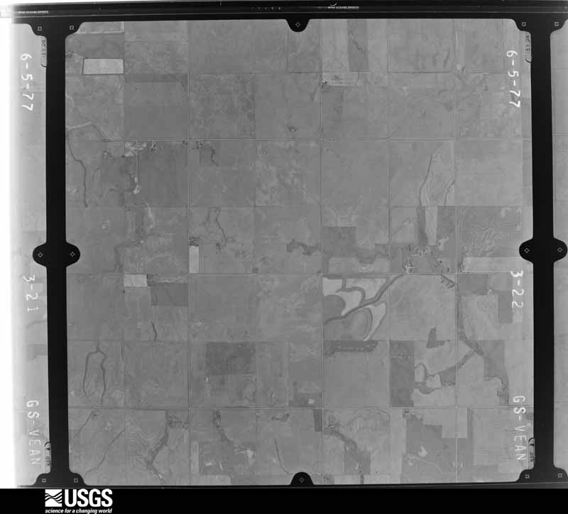 U.S. Geological Survey aerial photograph, 1977-06-05, scale 1:24000