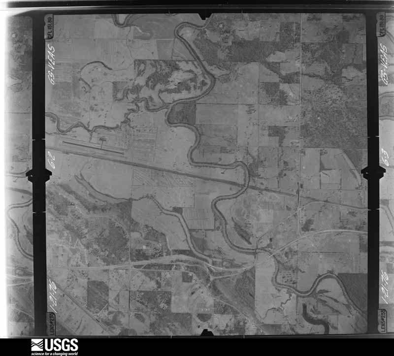 U.S. Geological Survey aerial photograph, 1976-03-13, scale 1:24000