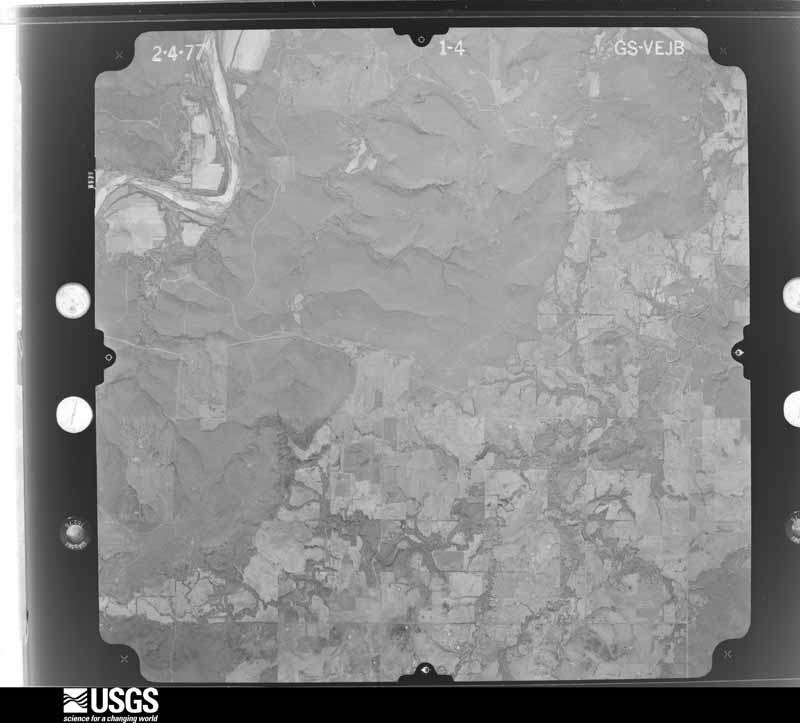 U.S. Geological Survey aerial photograph, 1977-03-07, scale 1:44000