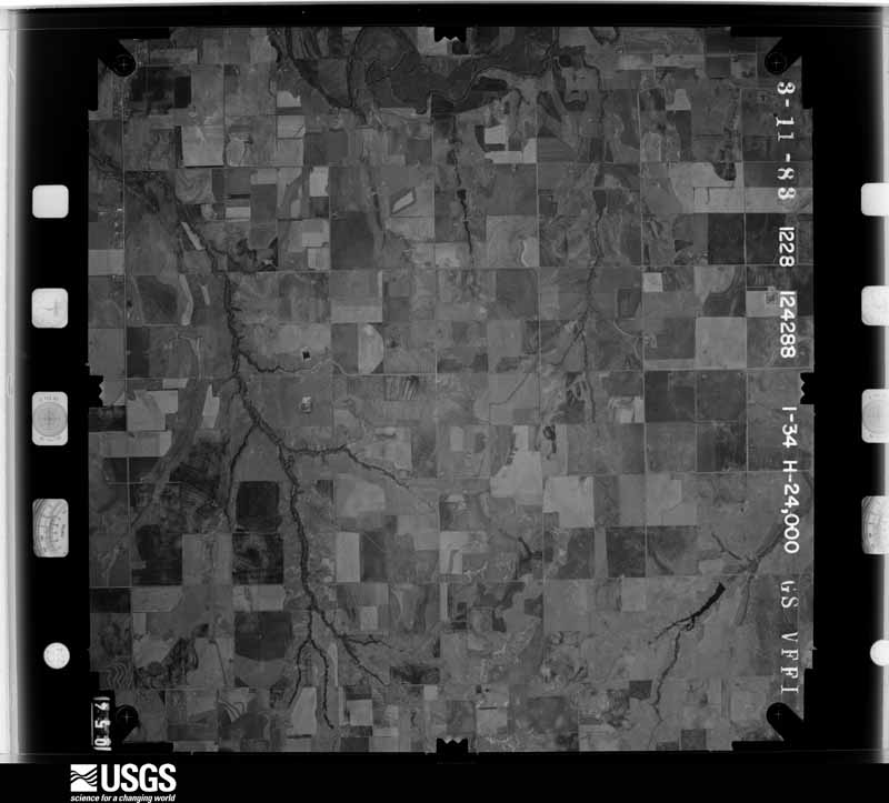 U.S. Geological Survey aerial photograph, 1983-03-11, scale 1:48000