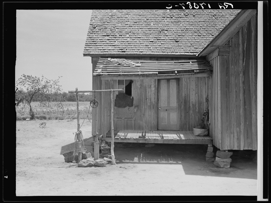 Home of tenant farmer near Newport, Oklahoma